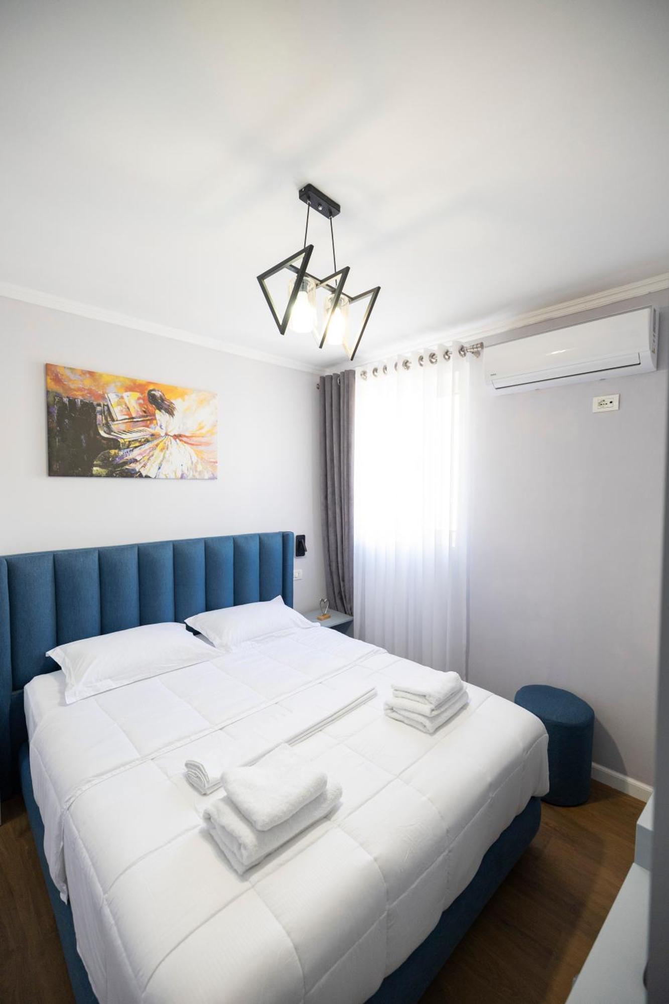 Tier Hotel Tirana Exterior photo