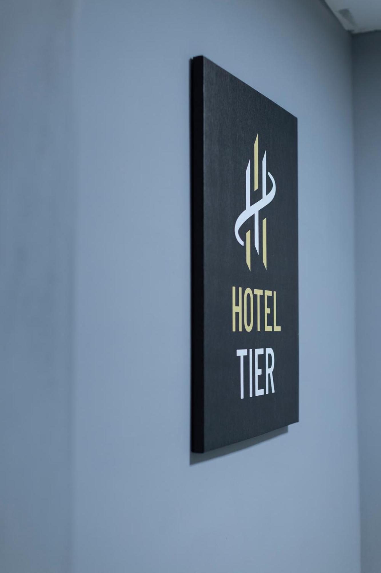 Tier Hotel Tirana Exterior photo