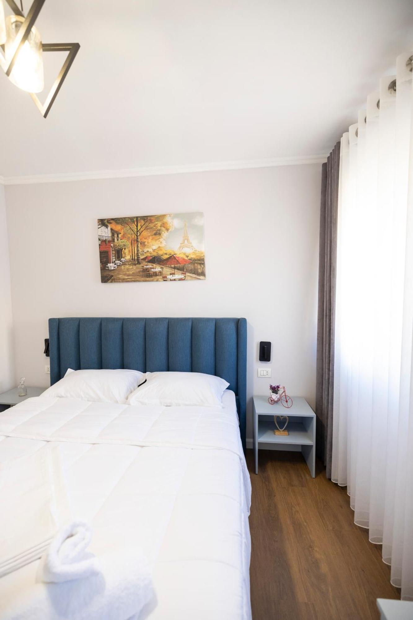 Tier Hotel Tirana Exterior photo